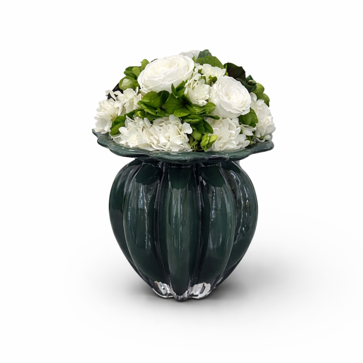 Grand Bouquet Vert - Vintage - Green Glass Vase with green, cream-colored, white flowers