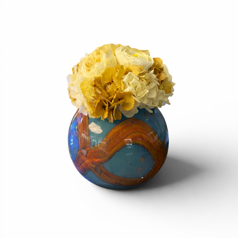 Blooming Venus – Decorative Art Glass Piece with cream and white flowers