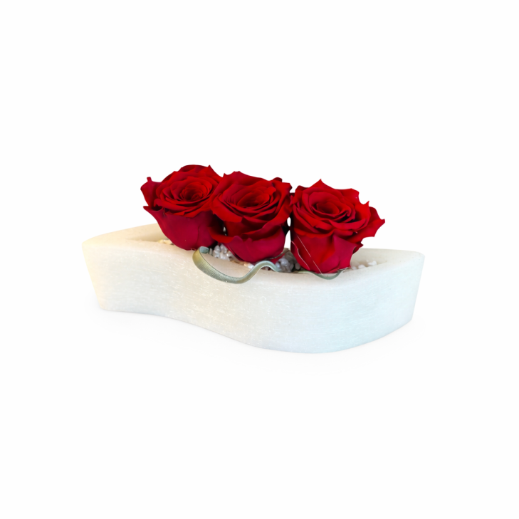 Ivory-Colored Scented Wax Wave - Red Roses