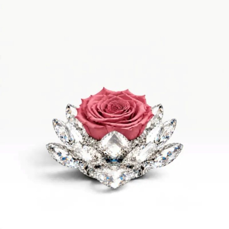 copy of White Lotus – Lustrous Crystal red rose