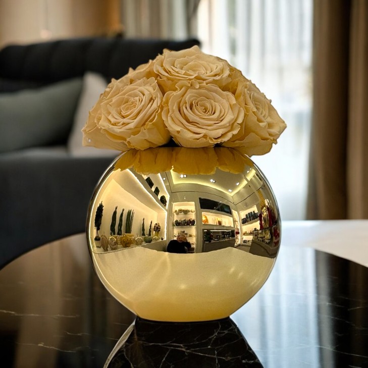 Sfera Oro - Modern - Gold-plated Glass Globe with cream-colored roses