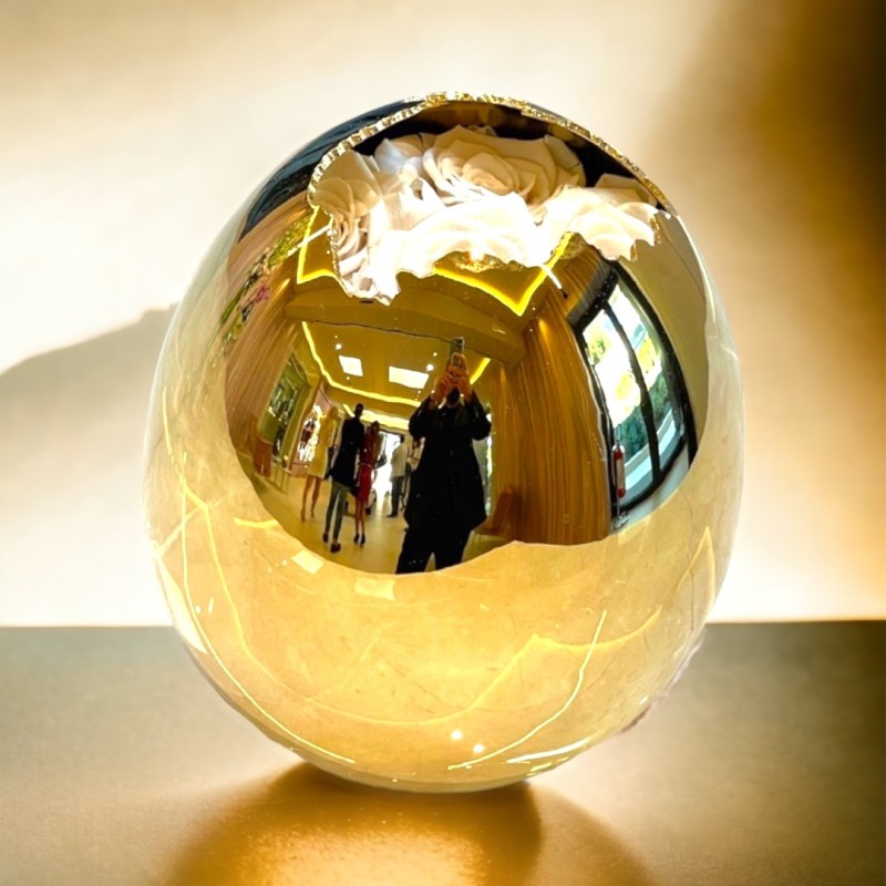 Golden Microcosmo - White Roses