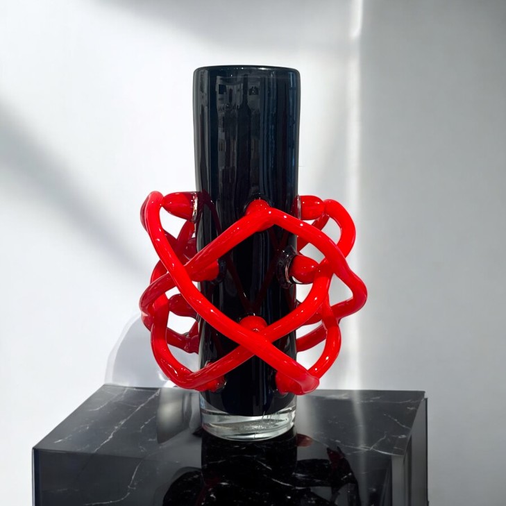 Topescu Vase Red/Black - VG NewTrend