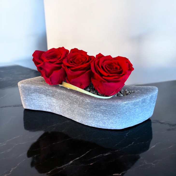 Grey-Colored Scented Wax Wave - Red Roses
