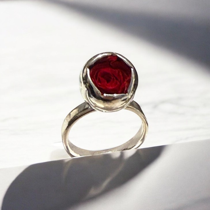 Silver Ring - Moon with preserved natural rose
