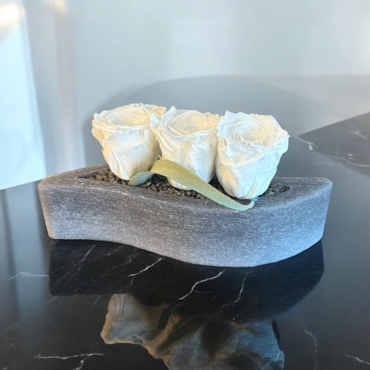 Grey-Colored Scented Wax Wave - White Roses