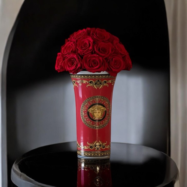 Medusa Vase 02 - Versace Home Gold/Red Ceramic Vase - red roses