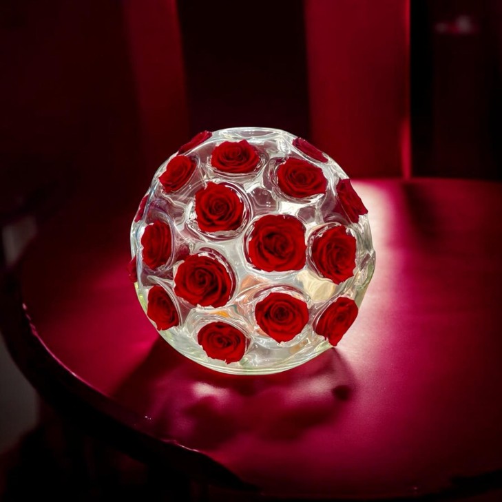 copy of Florae 02 - Glass Floral Sphere with 32 roses