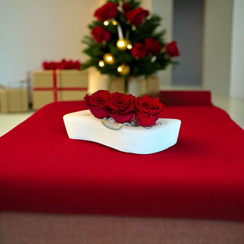 Wave 3 in cera profumata color avorio con rose color rosso