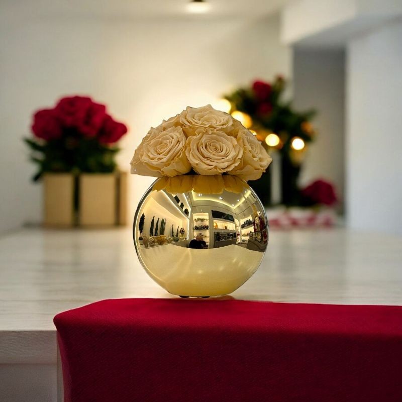 Sfera vetro color oro con rose crema - 01