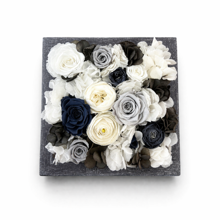 Quadro Temptation Cera Profumata Grigia con fiori color grigio e bianco
